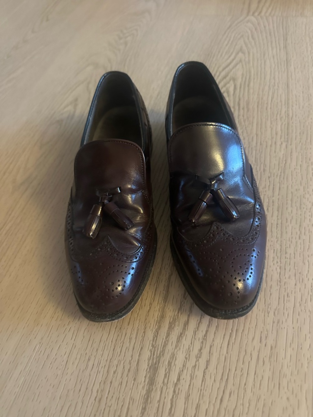 Vintage Men’s Tassel Loafers in Burgundy